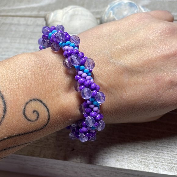 Purple twist crocheted bracelet - Picture 4 of 5